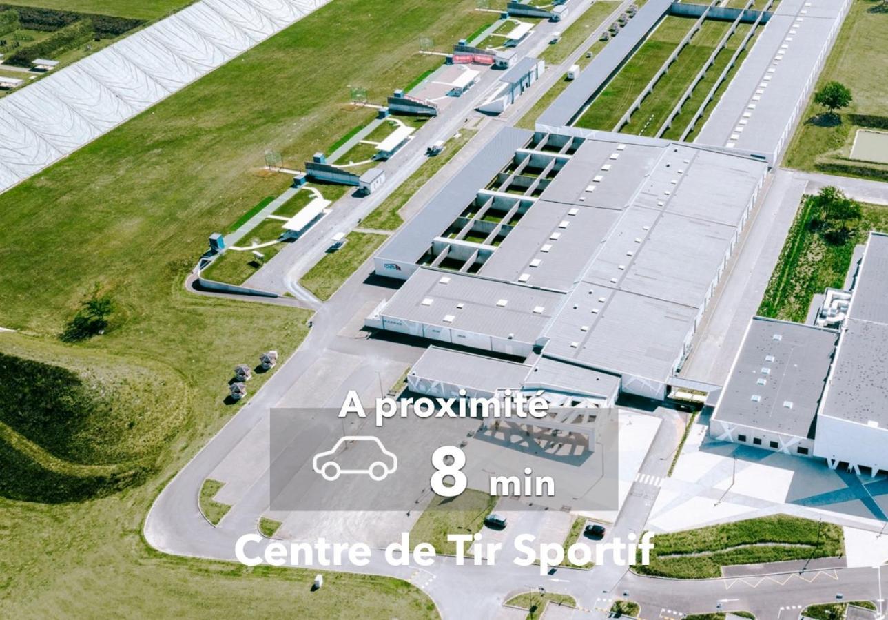 Le Boheme ⸱ Stationnement Gratuit ⸱ Fibre Apartment Déols Exterior foto